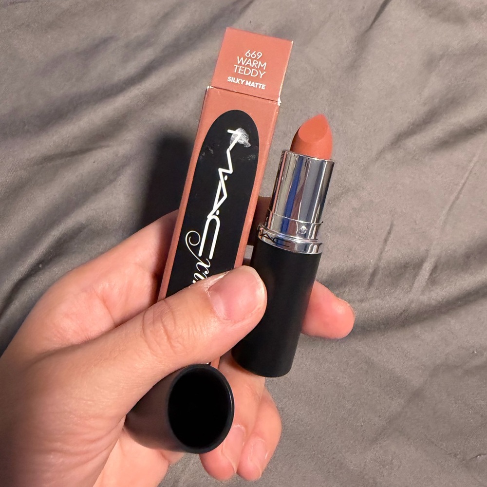 MAC Cosmetics Warm Teddy Matte Lipstick
